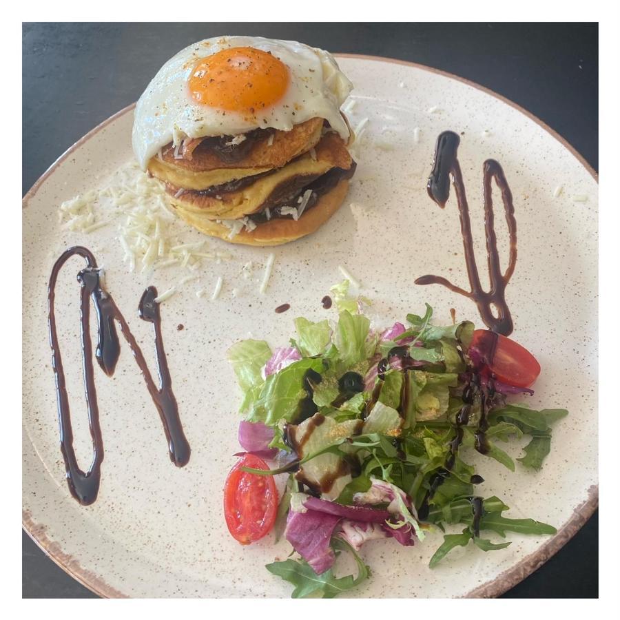 La Boheme Hotel ยีธิโอ ภายนอก รูปภาพ